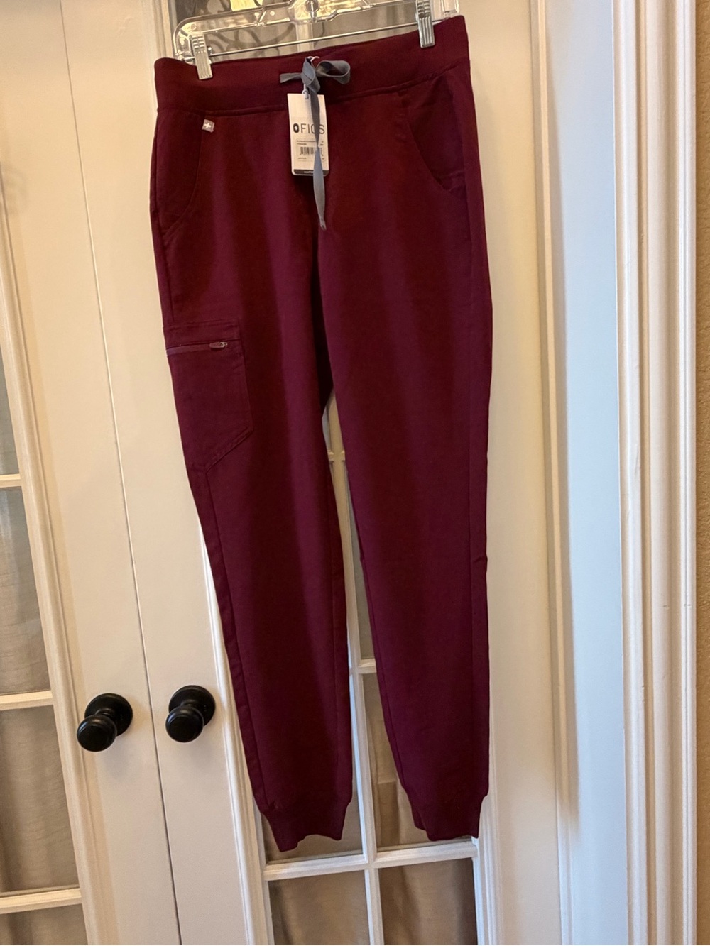 SMALL/TALL Burgundy NEW Figs Zamora Joggers